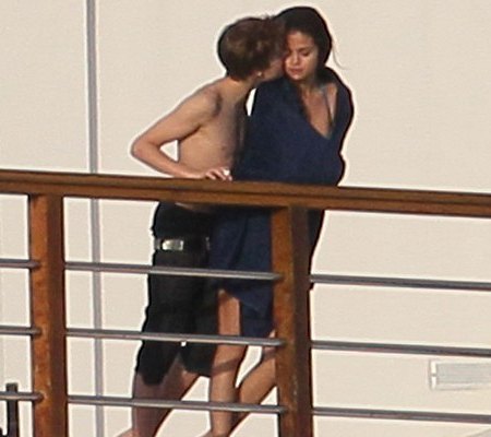 justin bieber and his girlfriend selena. Just because Justin Bieber or